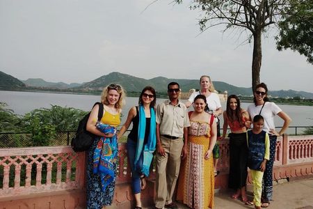 One Day Local Sightseeing of Jaipur