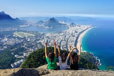 Morro Dois Irmãos Hike & Vidigal Favela Tour with Transfer