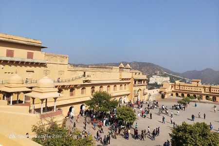 All Inclusive: 3 Day Golden Triangle Tour with Taj Mahal Sunrise