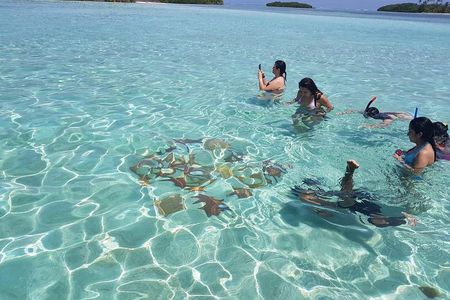San Blas Islands Day Tour with Transport from Panama City