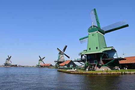 Zaanse Schans & Volendam Small-Group Tour with Hotel Pickup 