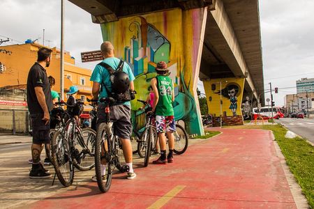 Street Art and Park Bike Tour