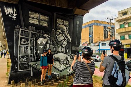 Street Art and Park Bike Tour