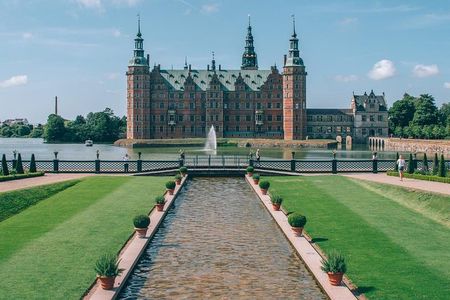 4-Hour Private Half-Day Frederiksborg Castle Tour