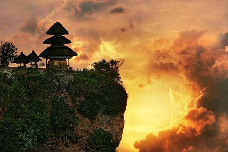 Uluwatu Temple Tour With Eat Pray and Love (EFL) Beach Visit