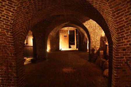Charleston Ghost & Dungeon Night-Time Walking Tour with Entry to Provost Dungeon
