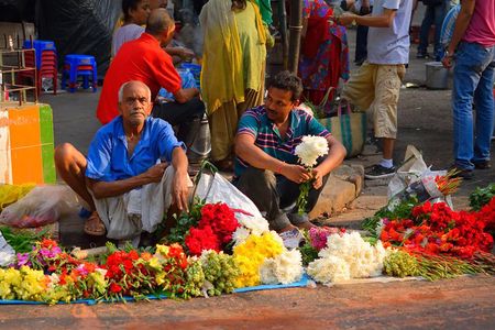 Morning Bazaar Walking Tour in Kolkata