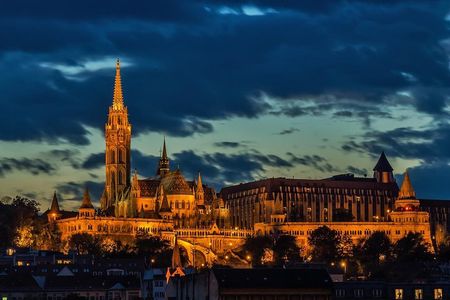 Private Budapest City Tour by Car