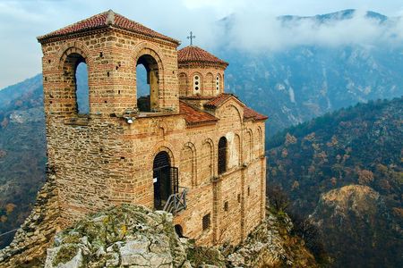 Day Tour from PLOVDIV: Nature & forgotten village experiences