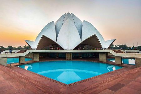 Lotus Temple & Humayun's Tomb Half-Day Guided Tour