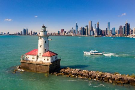 Chicago Sightseeing River and Lake Cruise
