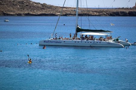 Relaxing Adults-only Blue Lagoon Catamaran Trip from Protaras