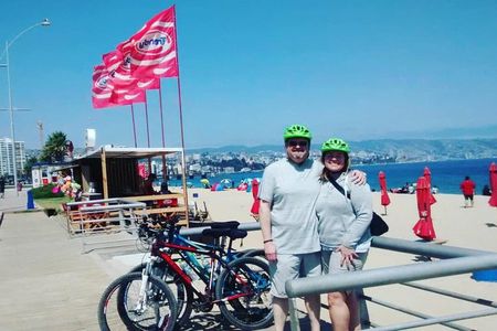 Full-Day Private Bike Tour of Concon Viña del Mar and Valparaiso from Santiago