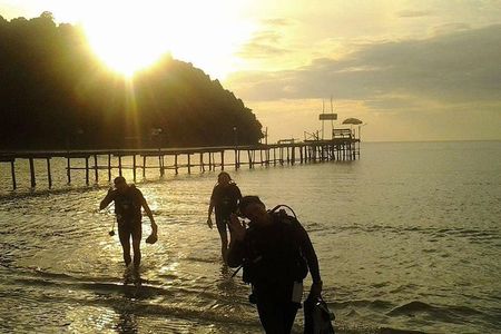 Night dive from the beach ( Start at Ko Kut)