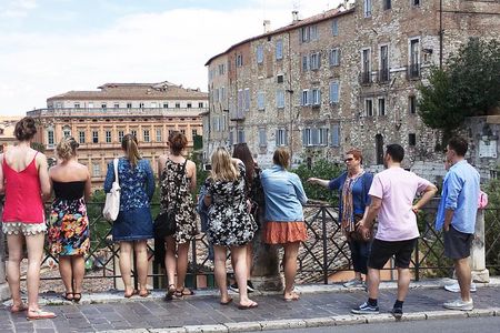 Taste Perugia Food Tour Led by Local
