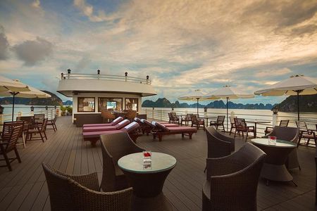 Hanoi Free Food Tour with a Halong bay Cruise choice
