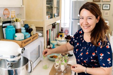Soufflé Class & Brasserie Lunch with Champagne in Parisian Home