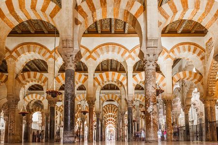 Cordoba Mosque & Jewish Quarter Guided Tour with tickets