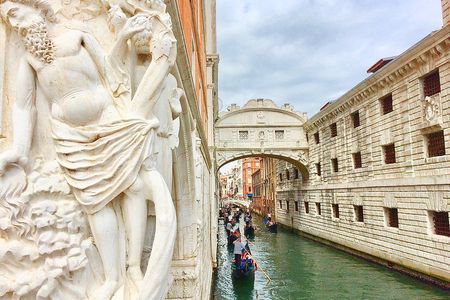 Ducal Venice, Historical Walking Tour & Skip the line Doge's Palace