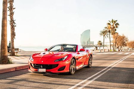 20-min Barceloneta & The Beach Supercar City Tour