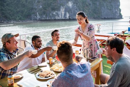 Cat Ba Luxury Day trip (included: transfer around ways + ticket + kayaking)