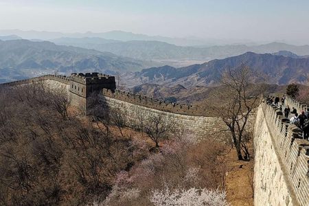 Mutianyu Wall Private Transfer with English Speaking Driver Include Tickets