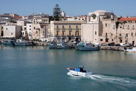 Private walking tour in Trani