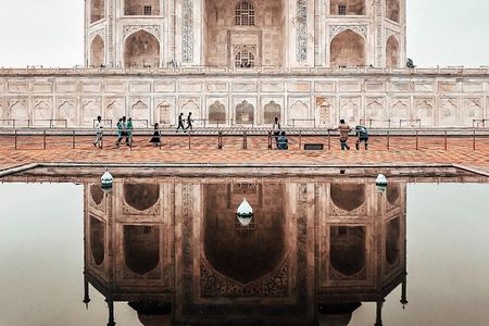 Day tour of agra by Superfast train including entrances ,lunch and guide