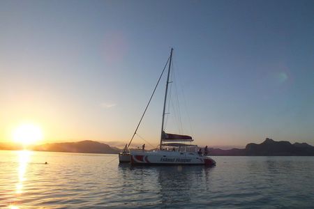 Private Sunset Catamaran Cruise: Île aux Aigrettes