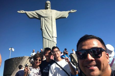 4 horas - Tour private: Corcovado e praias