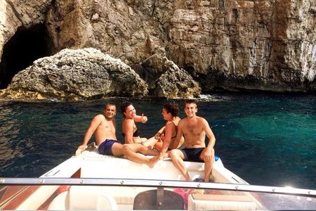 Private Panoramic Boat Tour of Vlora Bay