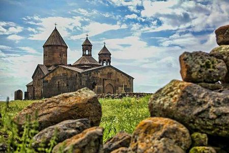 Private tour to Saghmosavank, Karmravor, Oshakan, Hovhannavank
