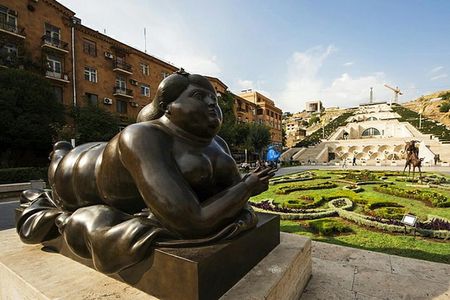 Observing city tour in Yerevan