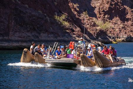 1.5-Hour Guided Raft Tour at the Base of the Hoover Dam