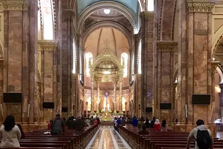 All You Need to Know About Cuenca in a Smooth Walk in the Center