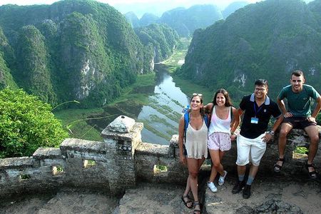 Hoa Lu, Tam Coc, Mua Cave With Amazing View- All Inclusive