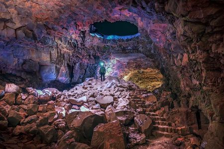 Lava Tunnel Tour Including Transfers from Reykjavik 