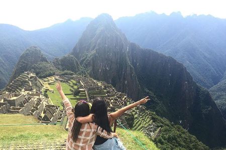 Sacred Valley and Machu Picchu Tour in 2 Days 