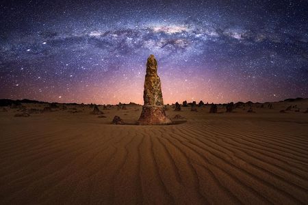 Pinnacle Desert Sunset and Night-time Stargazing Tour from Perth