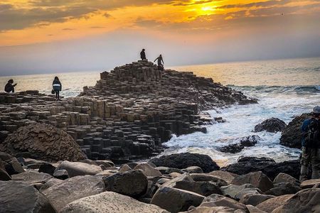 Giants Causeway Tour from Belfast + FREE Belfast Mural Tour