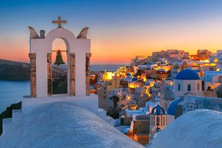 Santorini Island: Guided Tour From Heraklion Crete