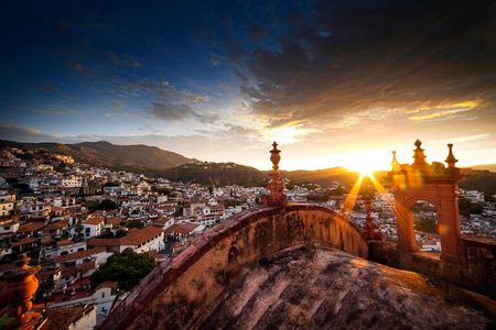 COMBO - Guadalupe Shrine & Teotihuacan Pyramids + Taxco (2 days)