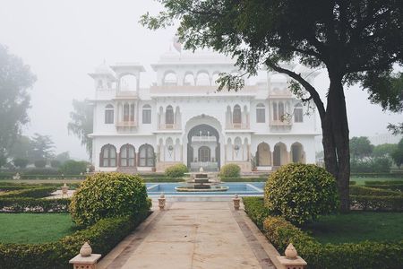 Golden Triangle with Wildlife and Royal Castle Stay