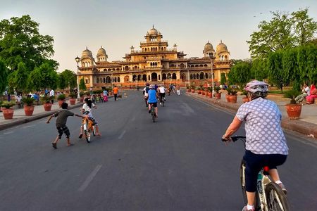 3-Hour Morning Bike Tour of Jaipur