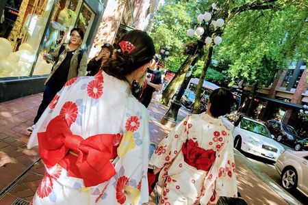 Exclusive private Yukata dressing workshop