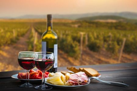 From Parma: Parmigiano,Prosciutto and winery Tour and tasting