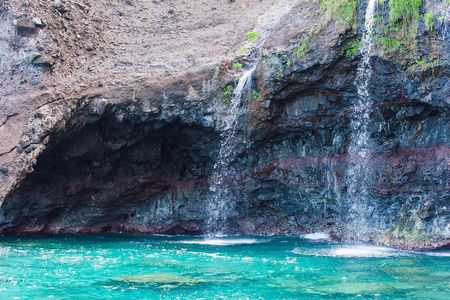 Na Pali Coast Half-Day Raft and Snorkel Adventure