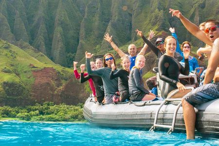 Half-Day Raft and Snorkel Adventure to Na Pali