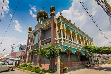 Halfday Private Muslim Selfie Sights Tour with Halal Lunch