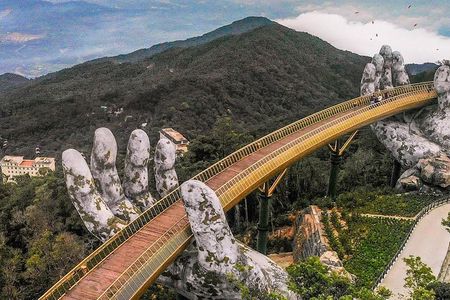 Golden Bridge & Ba Na Hills 1 Day including buffets lunch & 2 ways Cable Car 